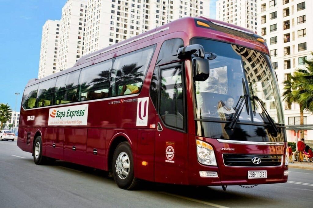 Xe khách Sapa Express - hinh 01