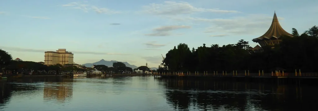 Hướng dẫn du lịch Kuching Malaysia - bn 01